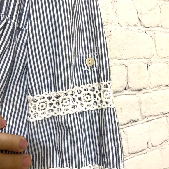 Rose and Rose Tie-Front Blouse - Picture 7 of 10